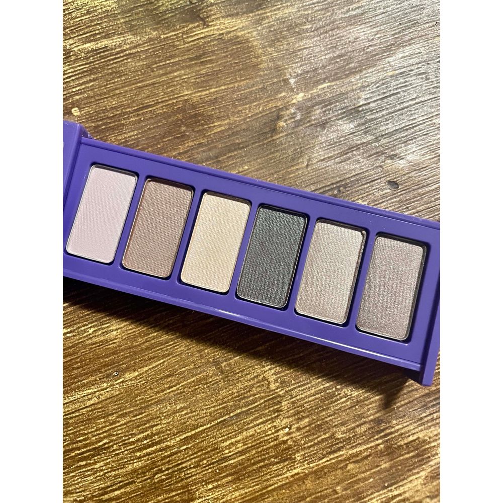 NEW Clinique Eye Shadow Palette 6 Shades Neutrals, Earth Tones, Classic Beauty